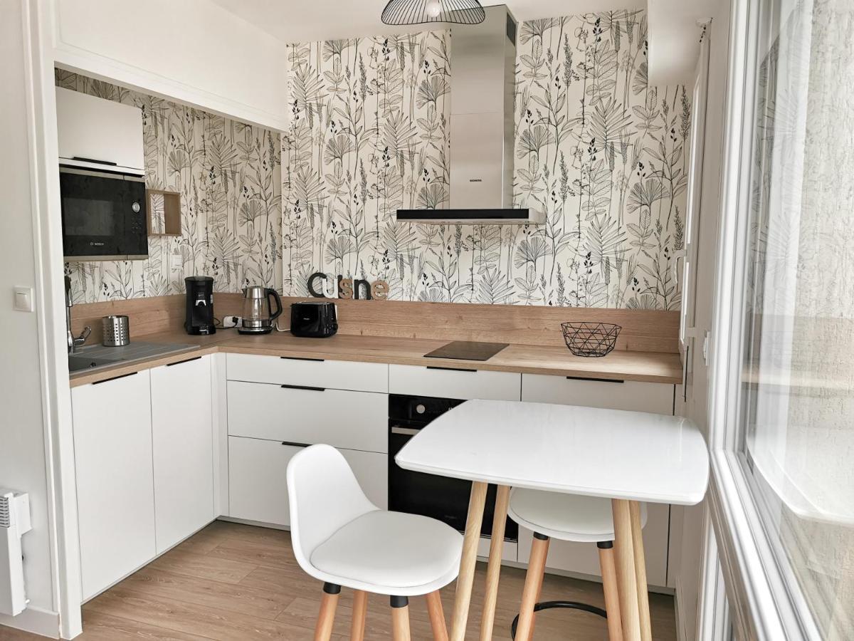 Appartement Lumineux Avec Balcon Et Parking Cherbourg-en-Cotentin Εξωτερικό φωτογραφία